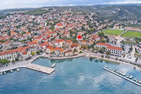 Apartments by the sea Postira, Brac - 22205